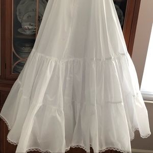 Wedding dress slip